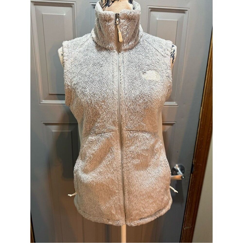 The North Face Women's Teddy Fleece Ossito Vest in Light grey (small)